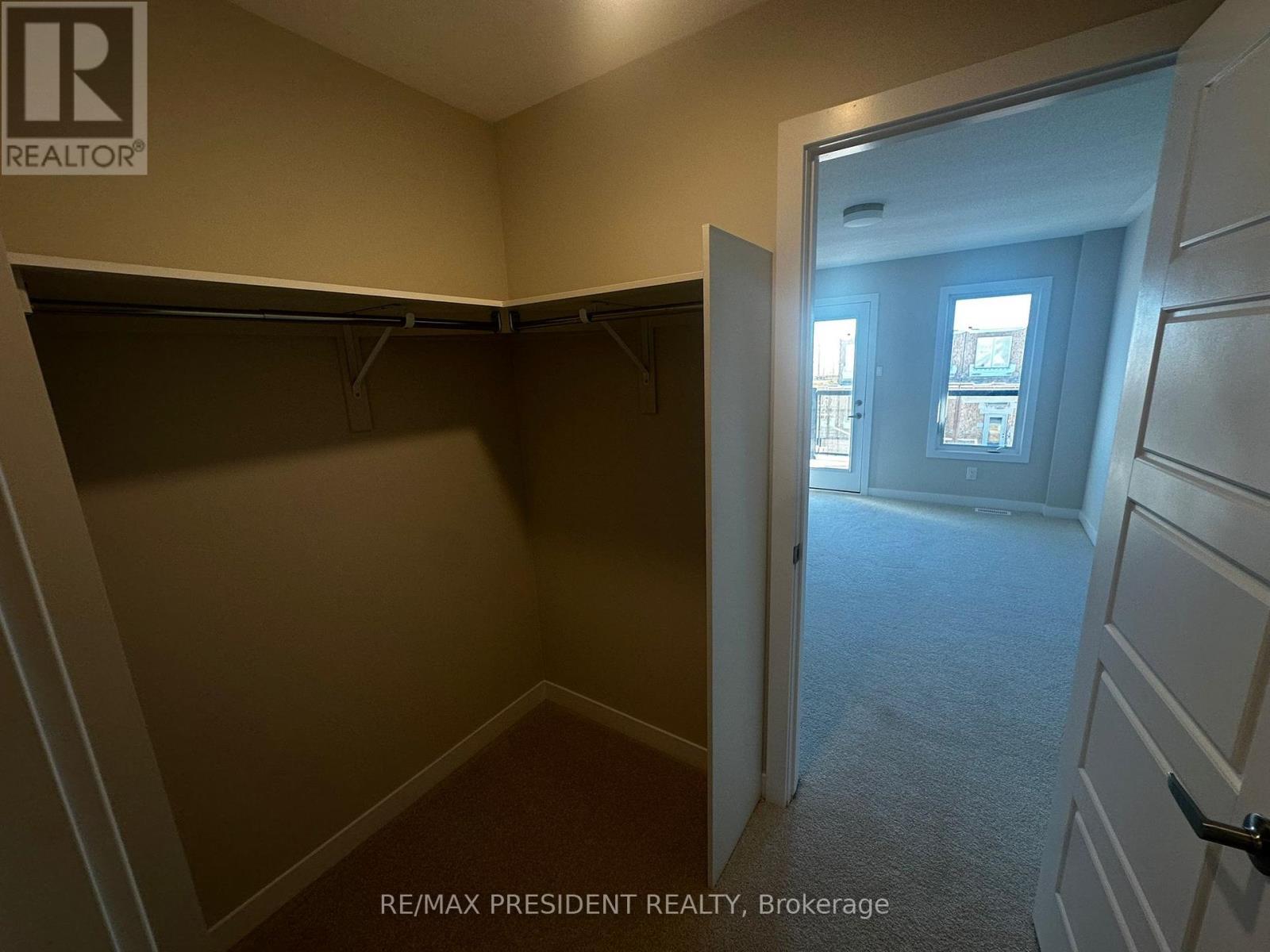 78 Ryan Reynolds Way S, Ottawa, ON - Indoor Photo Showing Other Room