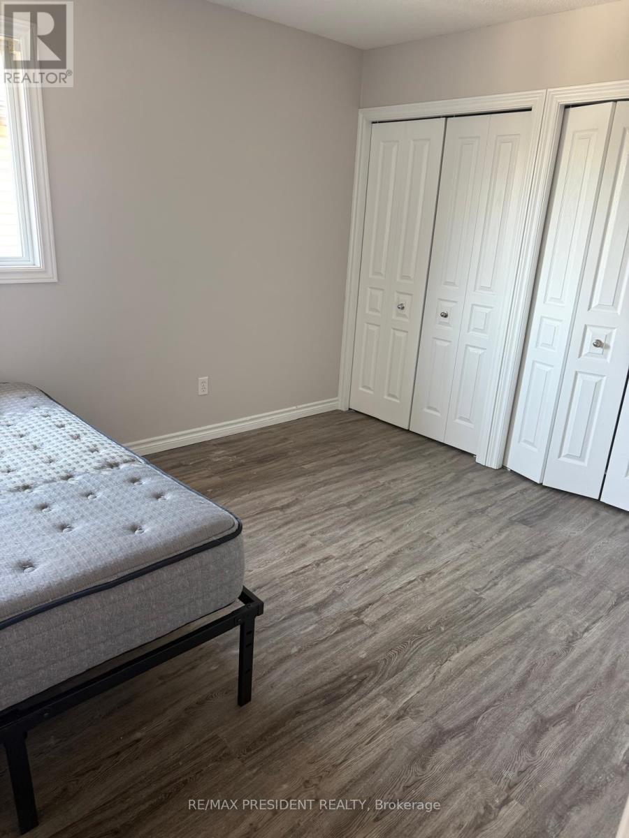 78 Ryan Reynolds Way S, Ottawa, ON - Indoor Photo Showing Bedroom