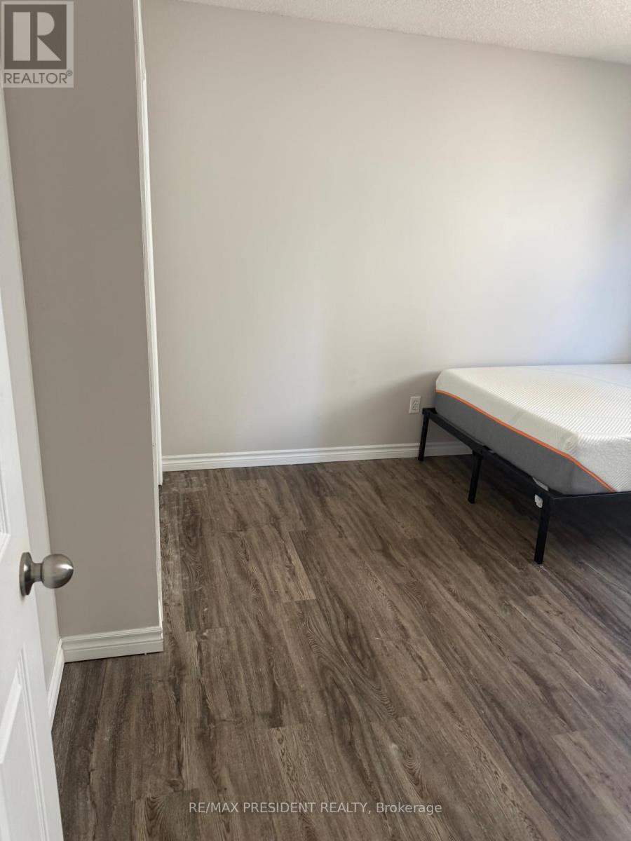 78 Ryan Reynolds Way S, Ottawa, ON - Indoor Photo Showing Other Room
