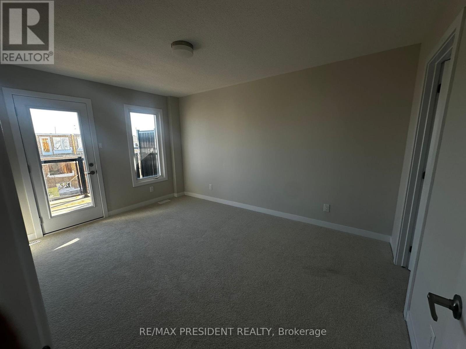 78 Ryan Reynolds Way S, Ottawa, ON - Indoor Photo Showing Other Room