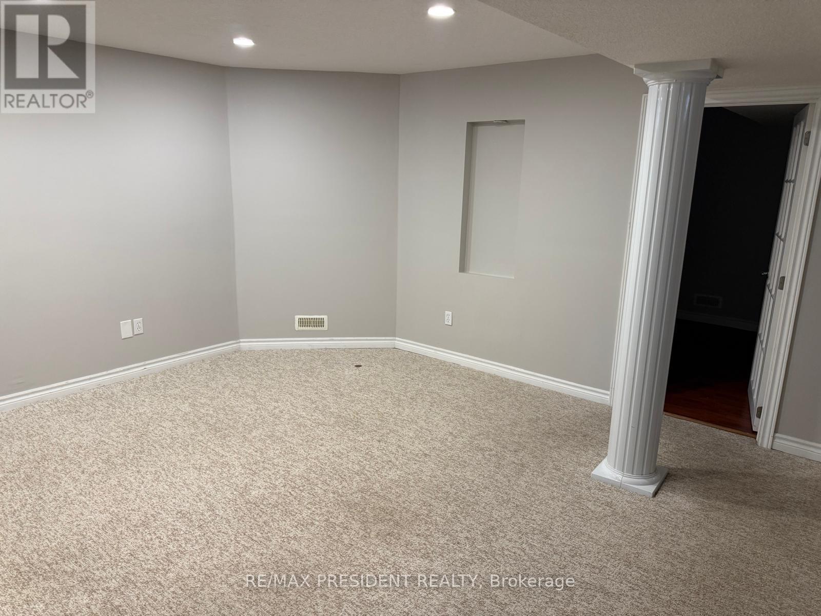 78 Ryan Reynolds Way S, Ottawa, ON - Indoor Photo Showing Other Room