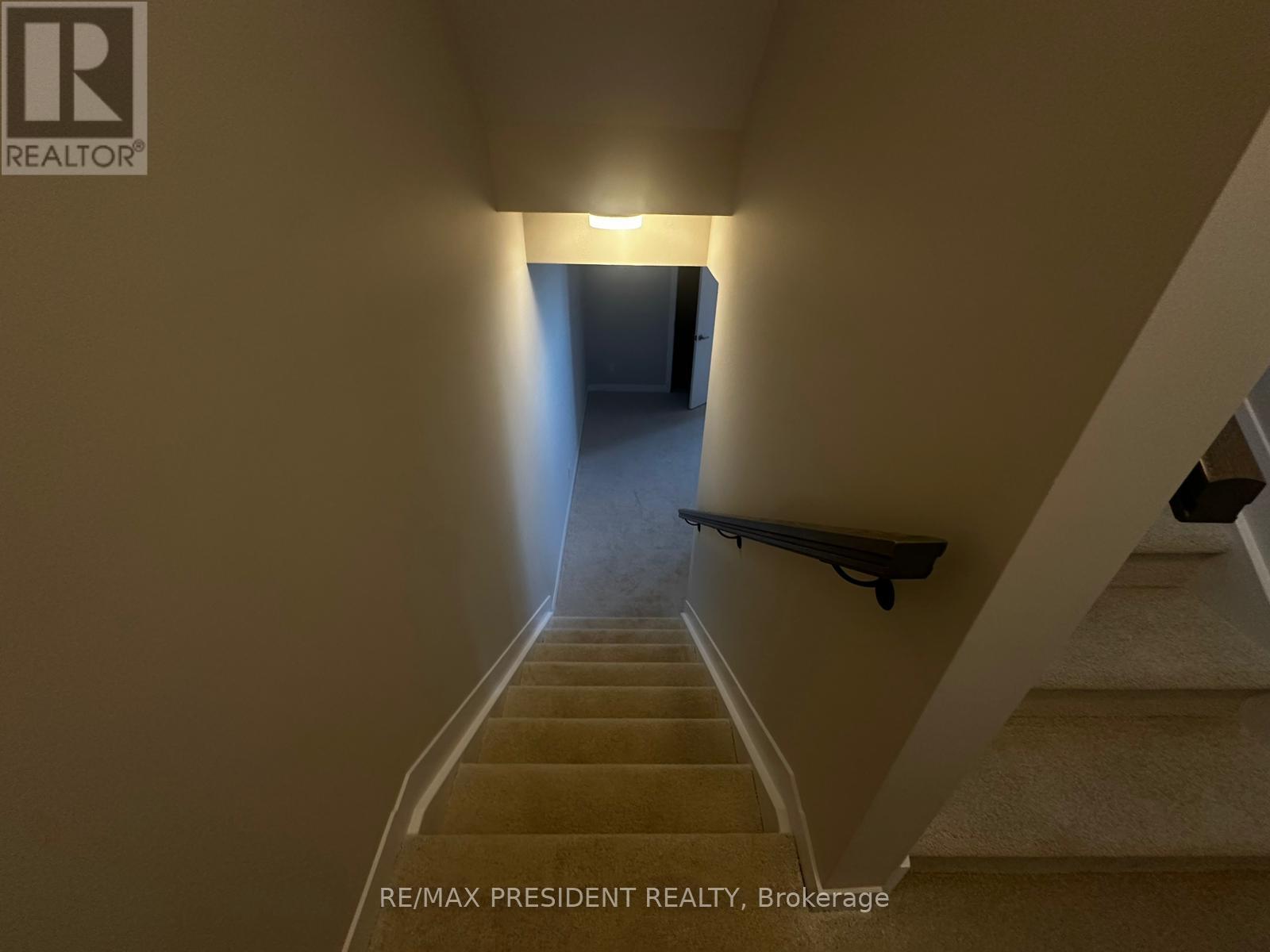 78 Ryan Reynolds Way S, Ottawa, ON - Indoor Photo Showing Other Room