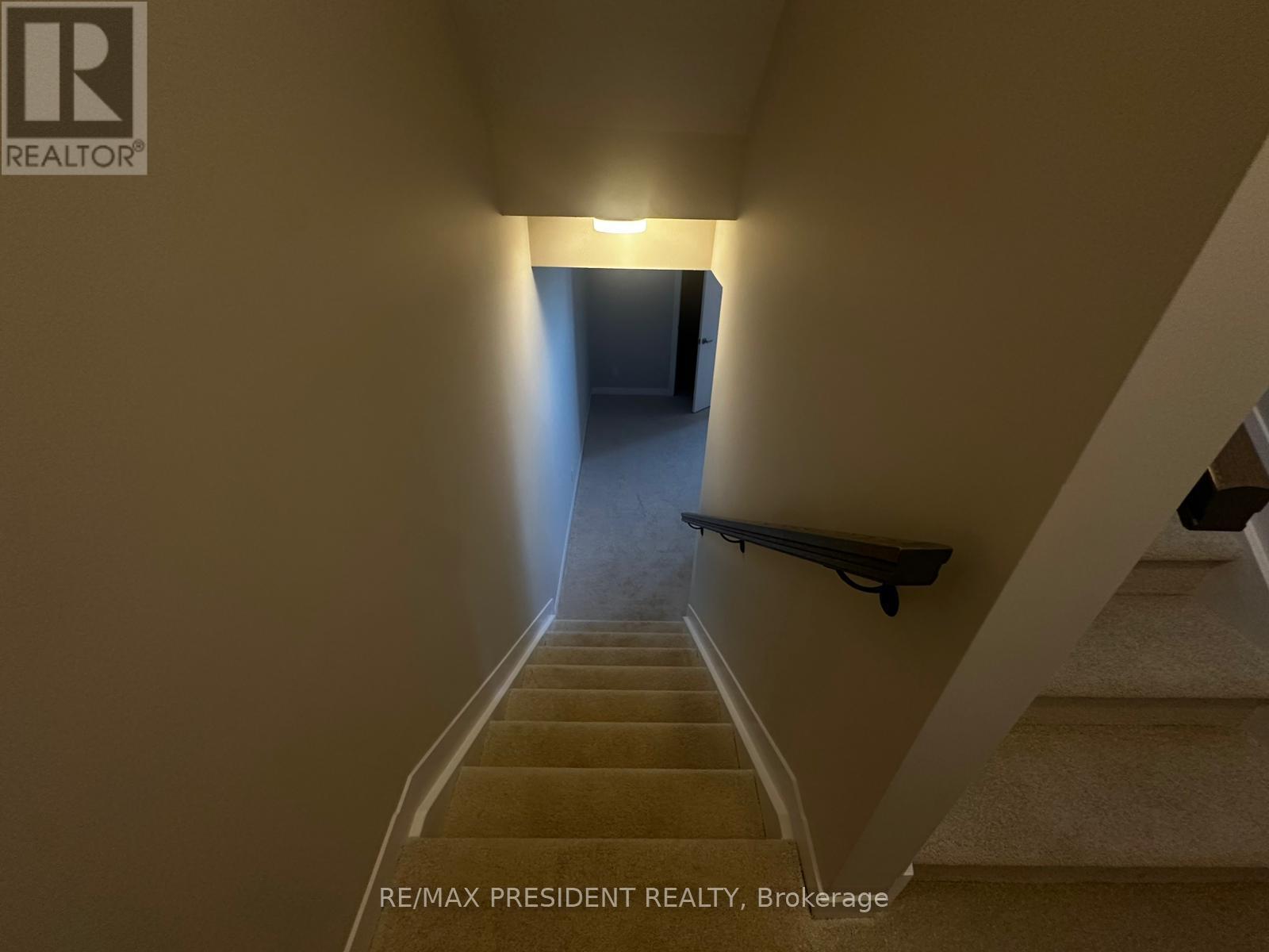 78 Ryan Reynolds Way S, Ottawa, ON - Indoor Photo Showing Other Room