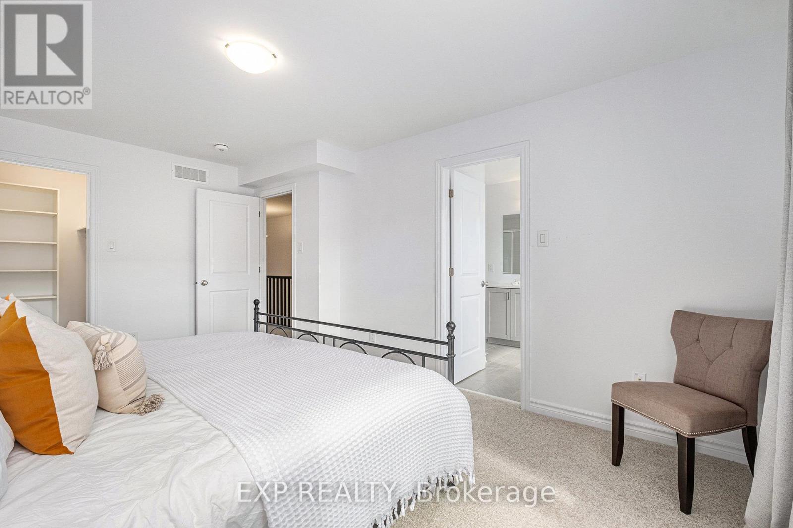 519 Triangle Street, Ottawa, ON - Indoor Photo Showing Bedroom