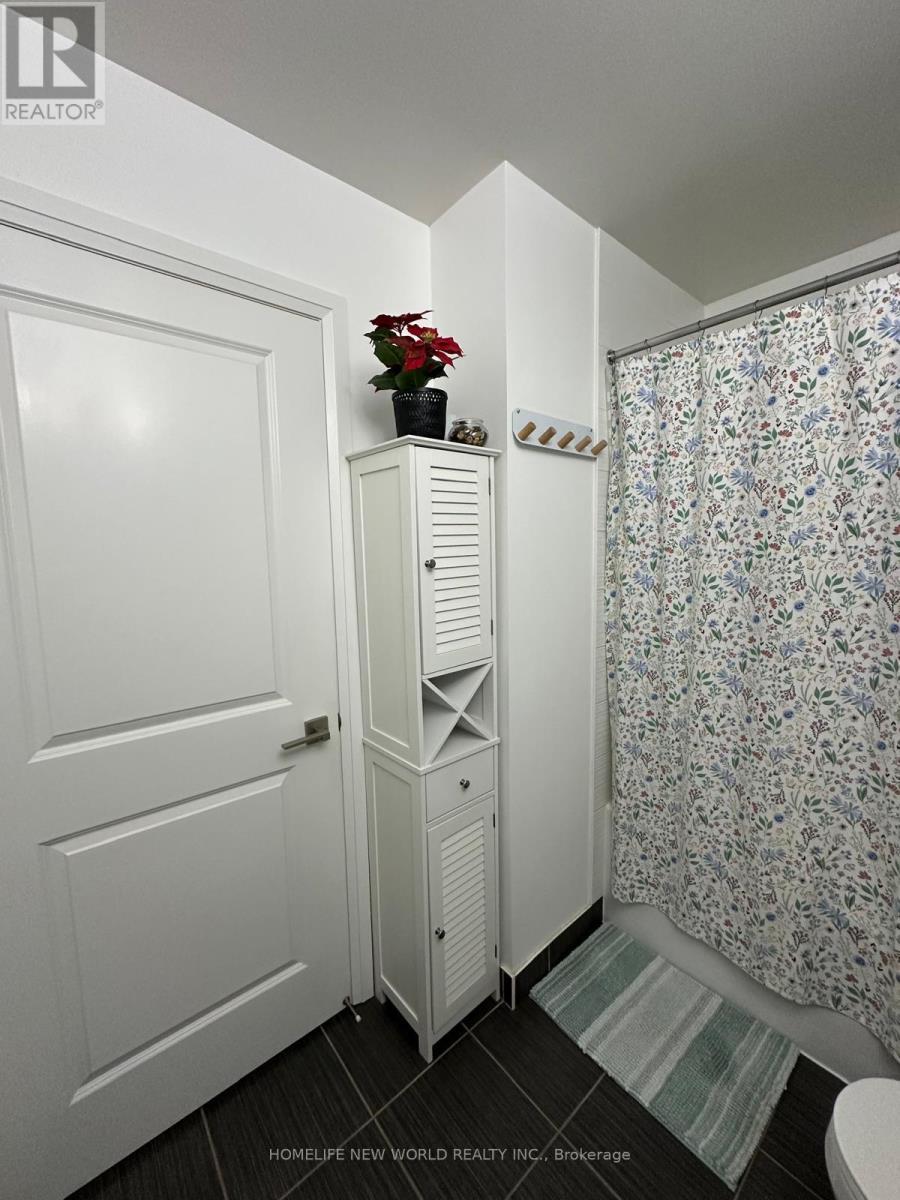 312 - 3600 Highway 7 Road, Vaughan, ON - Indoor Photo Showing Other Room