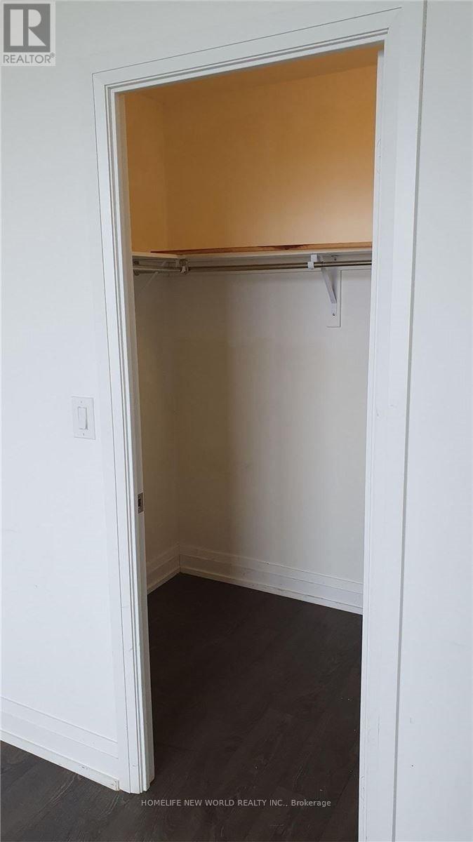 312 - 3600 Highway 7 Road, Vaughan, ON - Indoor