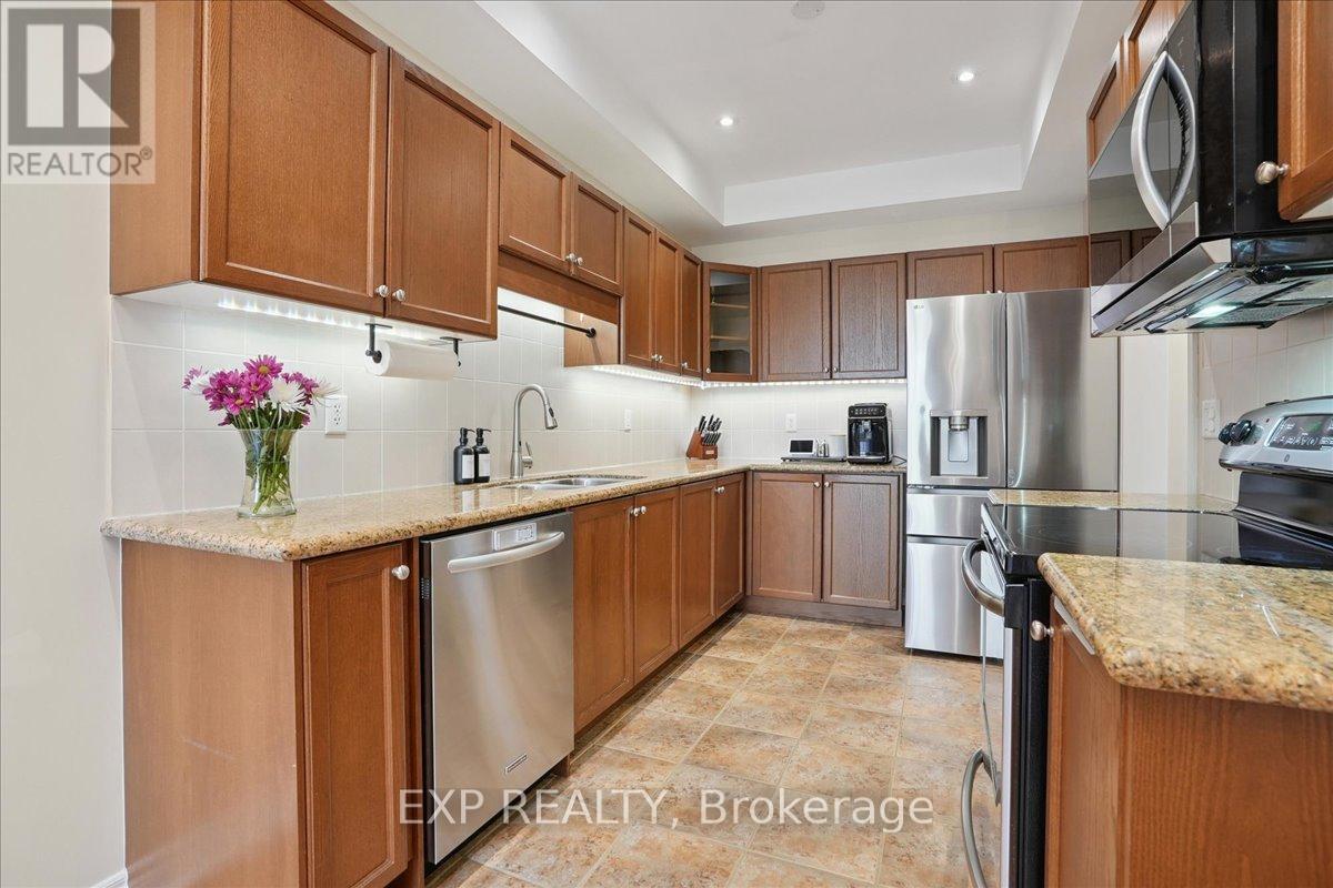 4147 Prentice Common, Burlington, ON - Indoor Photo Showing Kitchen