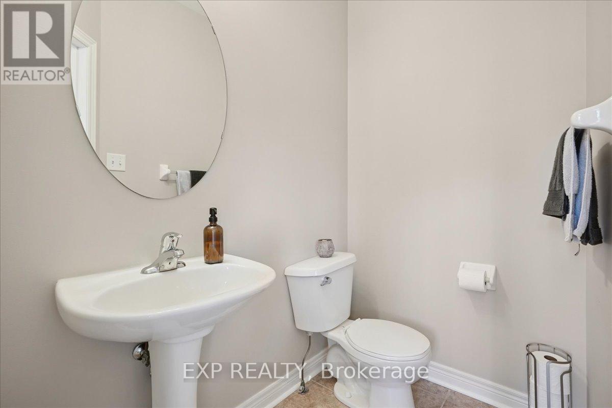 4147 Prentice Common, Burlington, ON - Indoor Photo Showing Bathroom