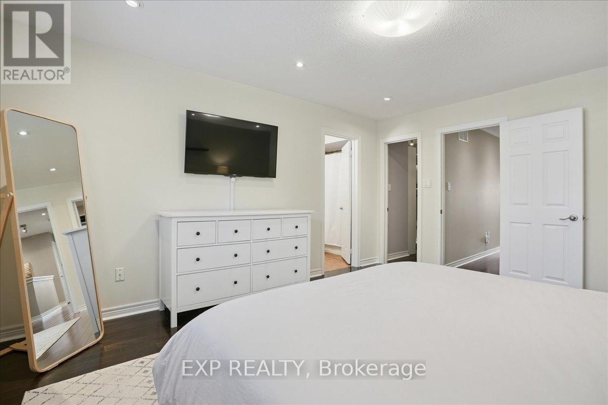 4147 Prentice Common, Burlington, ON - Indoor Photo Showing Bedroom