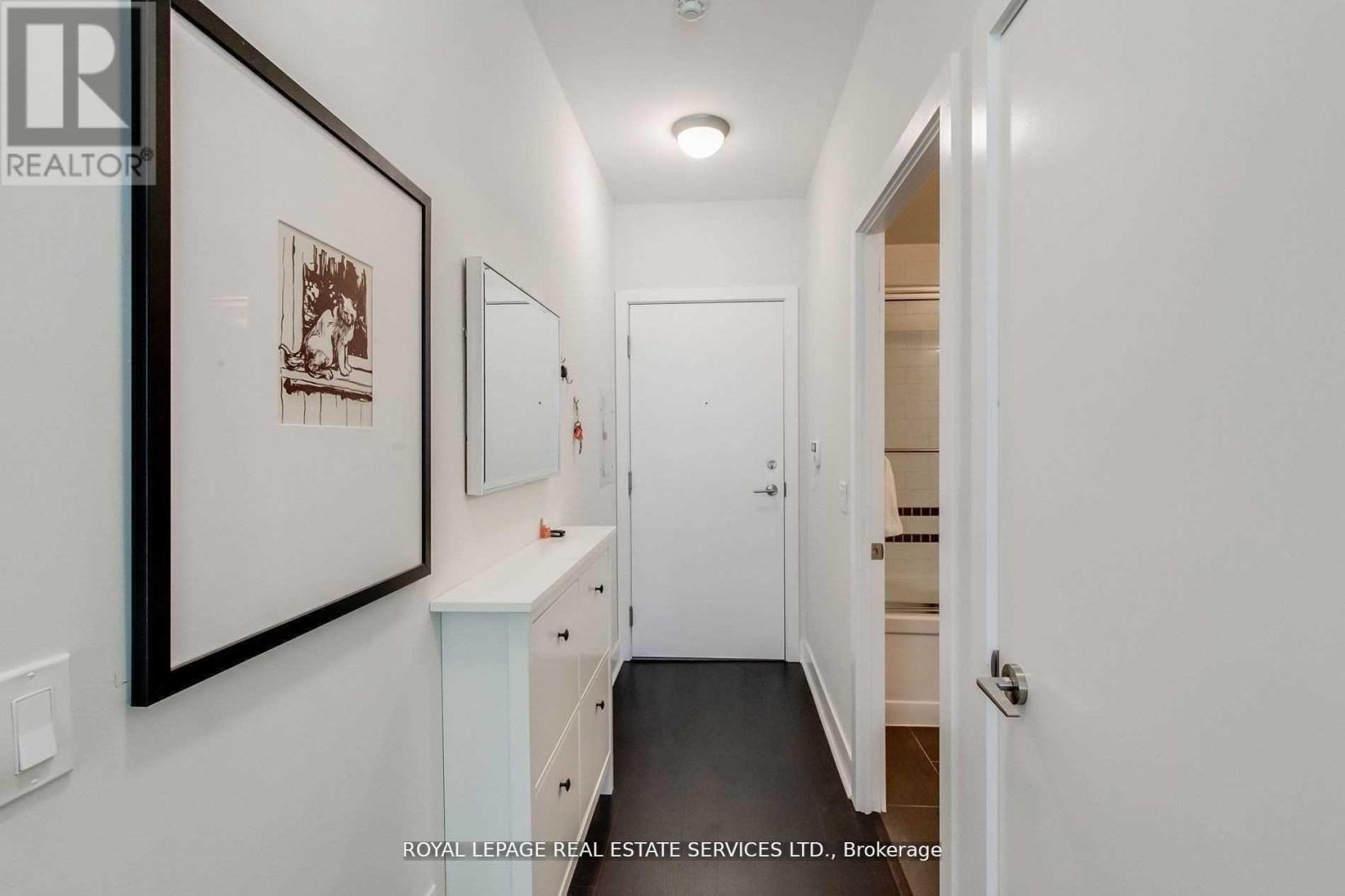 330 - 90 Stadium Road, Toronto, ON - Indoor Photo Showing Other Room