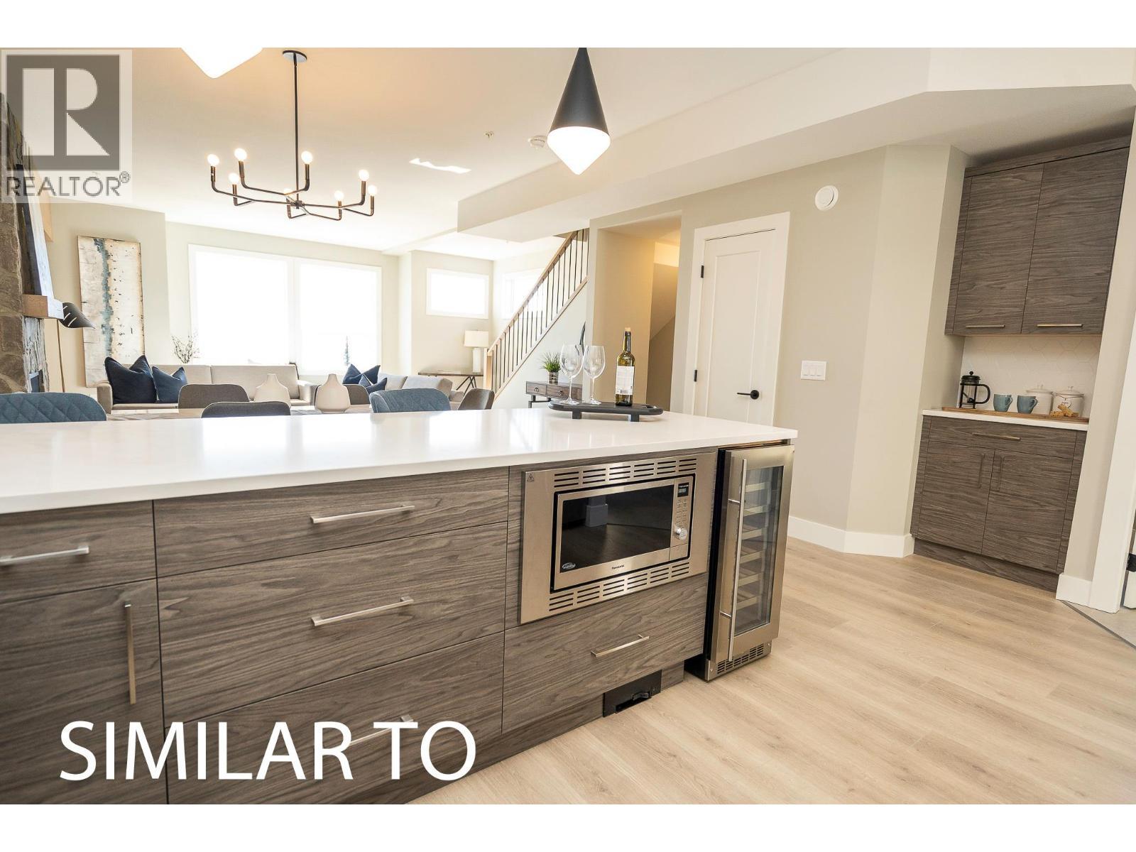280B Grizzly Ridge Trail, Big White, BC - Indoor Photo Showing Kitchen