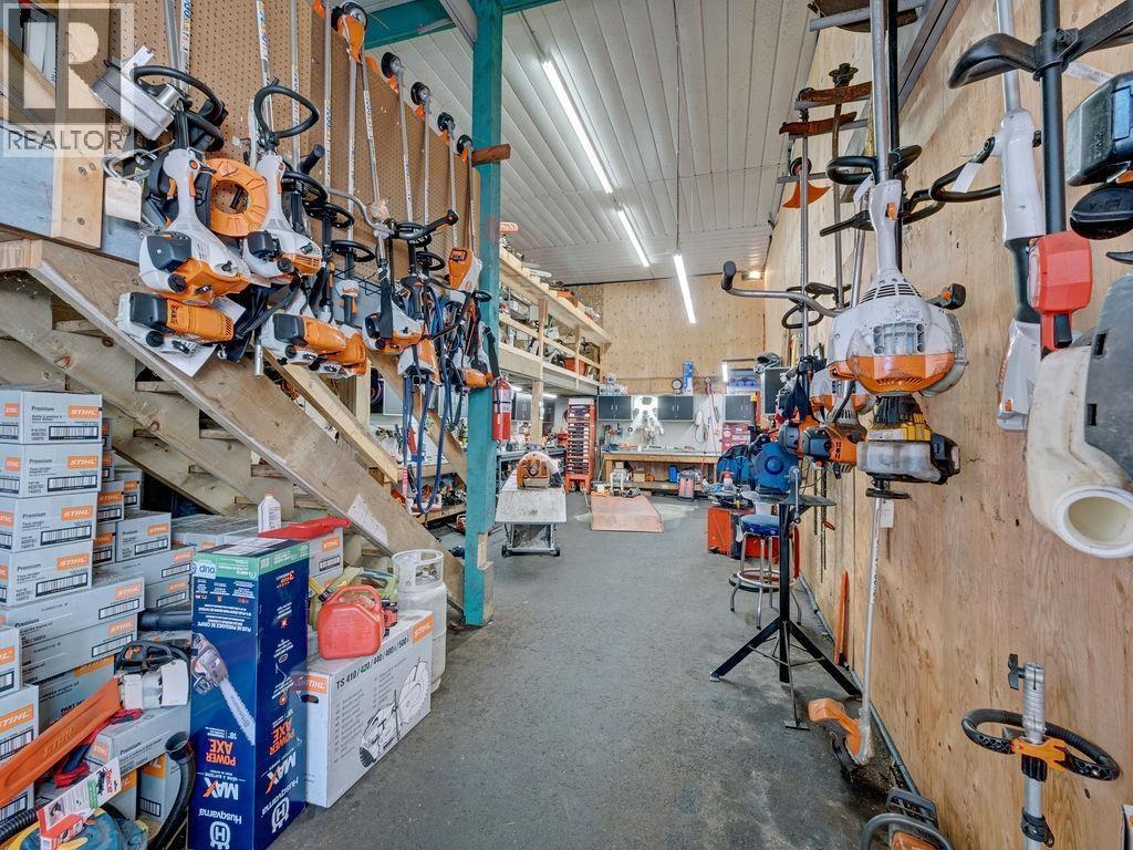 921 Gibsons Way, Gibsons, BC