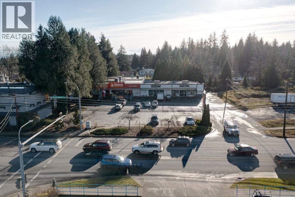 921 Gibsons Way, Gibsons, BC