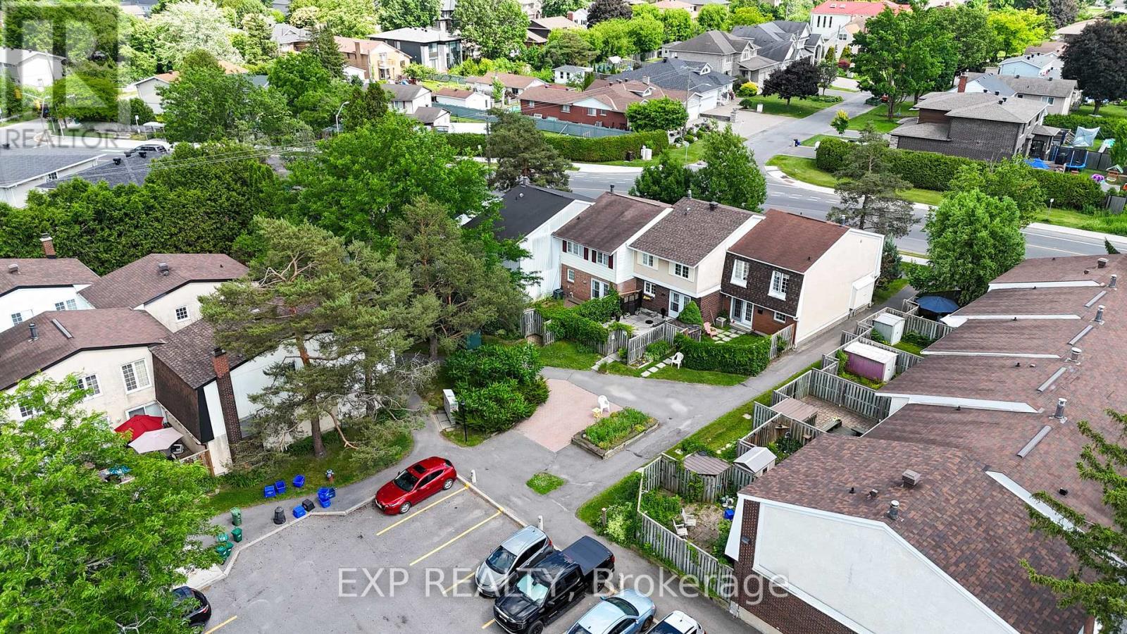 65 - 1029 Meadowlands Drive, Ottawa, ON - Outdoor