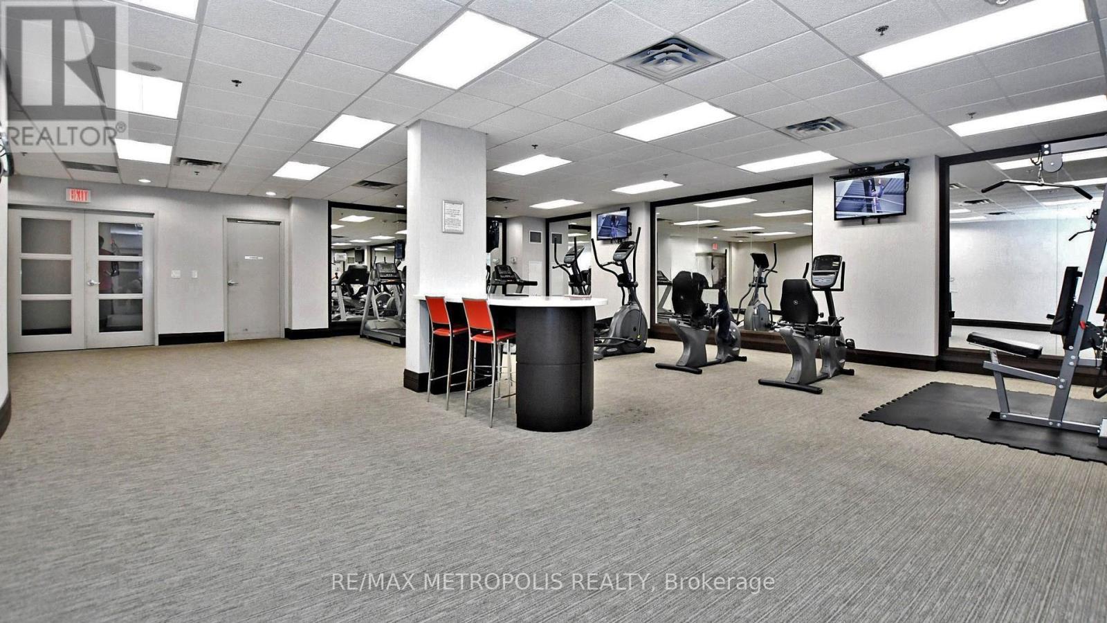 1609 - 75 King Street E, Mississauga, ON - Indoor Photo Showing Gym Room