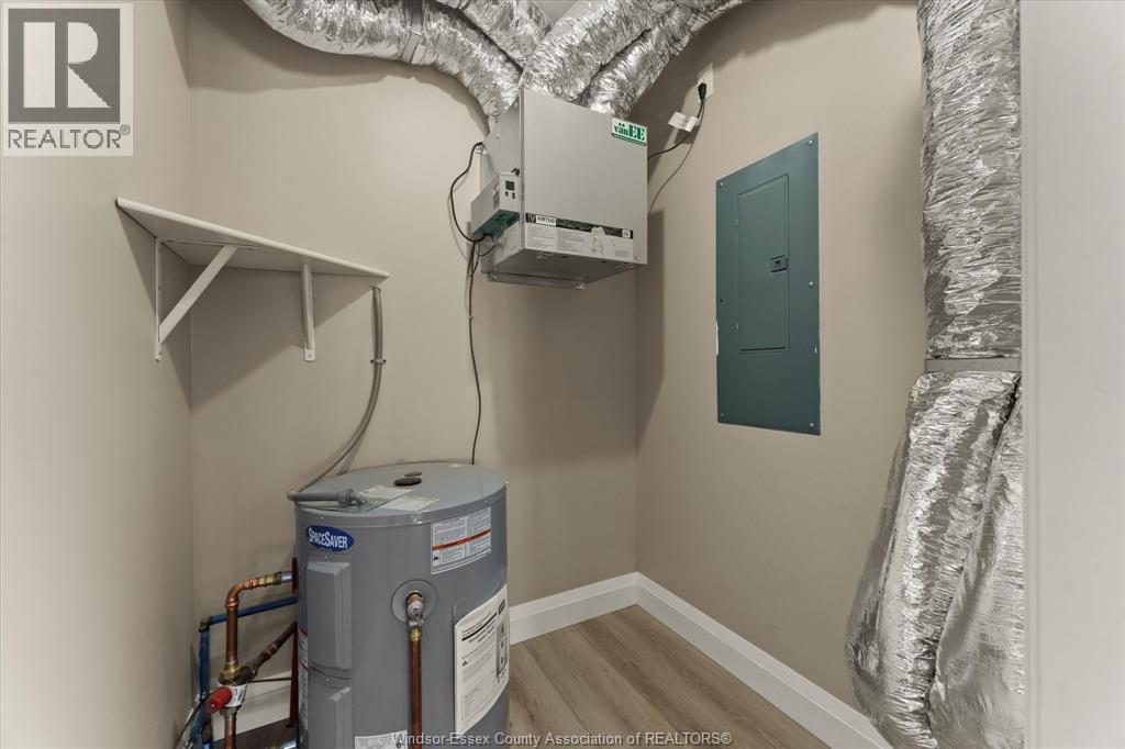 854 University Unit# Lower, Windsor, ON - Indoor