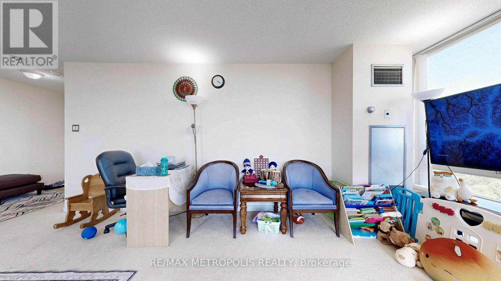 1202 - 75 King Street E, Mississauga, ON - Indoor Photo Showing Other Room