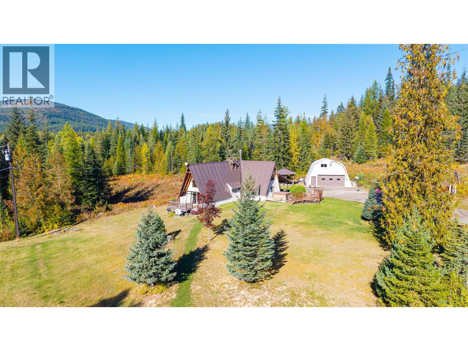 7698 3 Highway, Yahk, BC - Outdoor With View