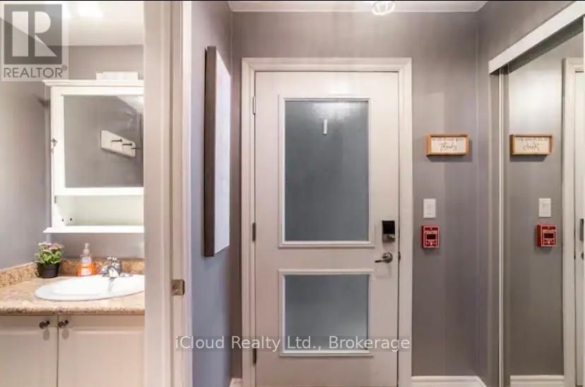 104 - 1 Brandy Lane Drive, Collingwood, ON - Indoor Photo Showing Bathroom