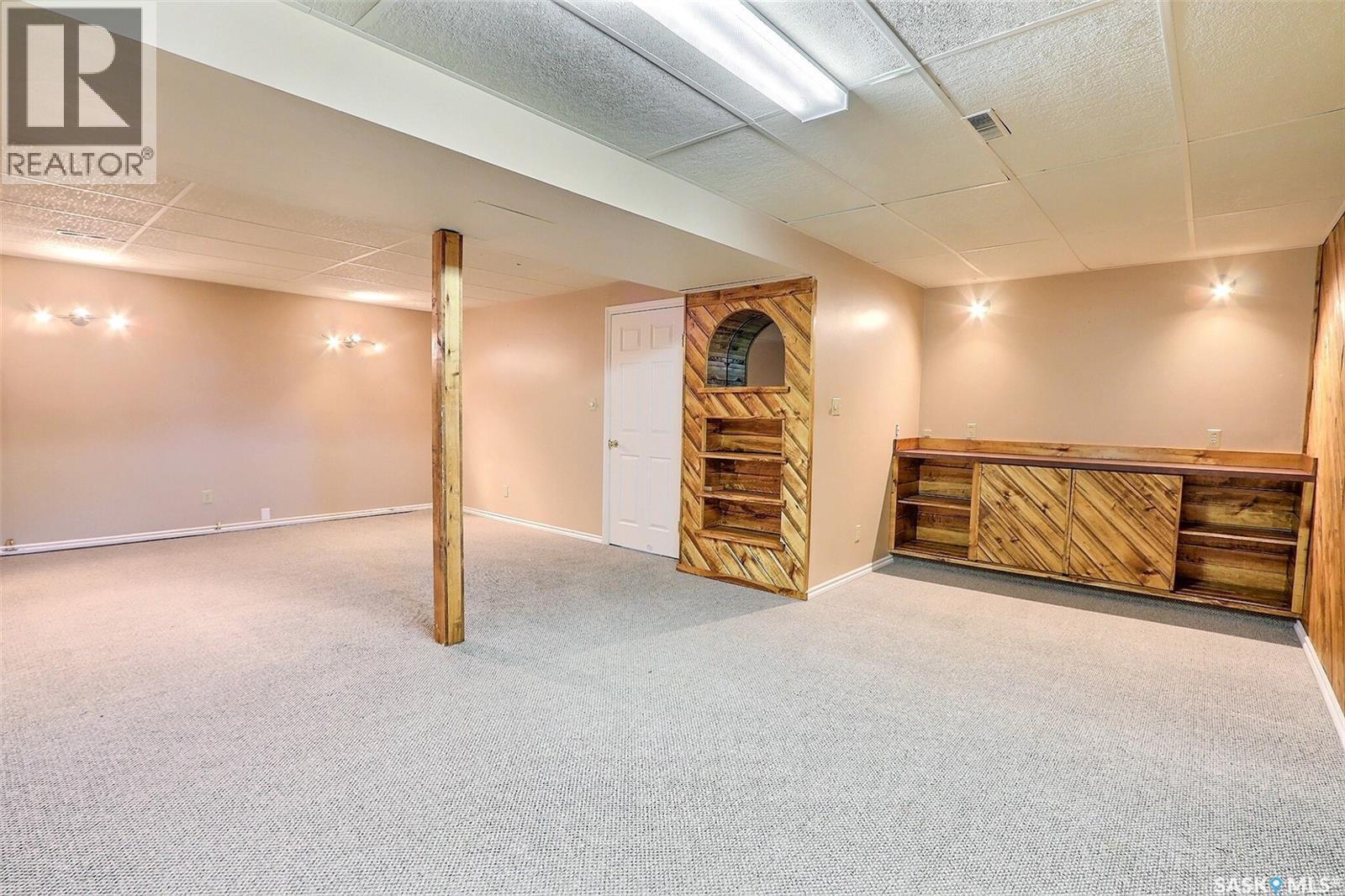 165 Macdowall Crescent, Prince Albert, SK - Indoor