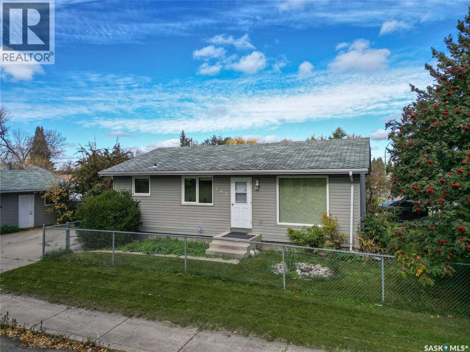 165 Macdowall Crescent, Prince Albert, SK - Outdoor