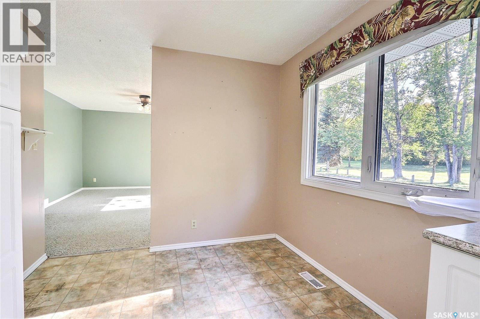 165 Macdowall Crescent, Prince Albert, SK - Indoor Photo Showing Other Room