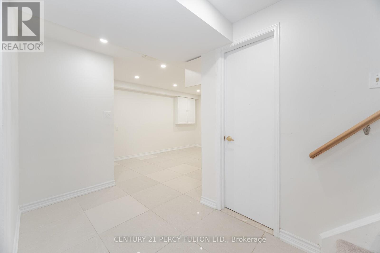 22 Lowder Place, Whitby, ON - Indoor Photo Showing Other Room