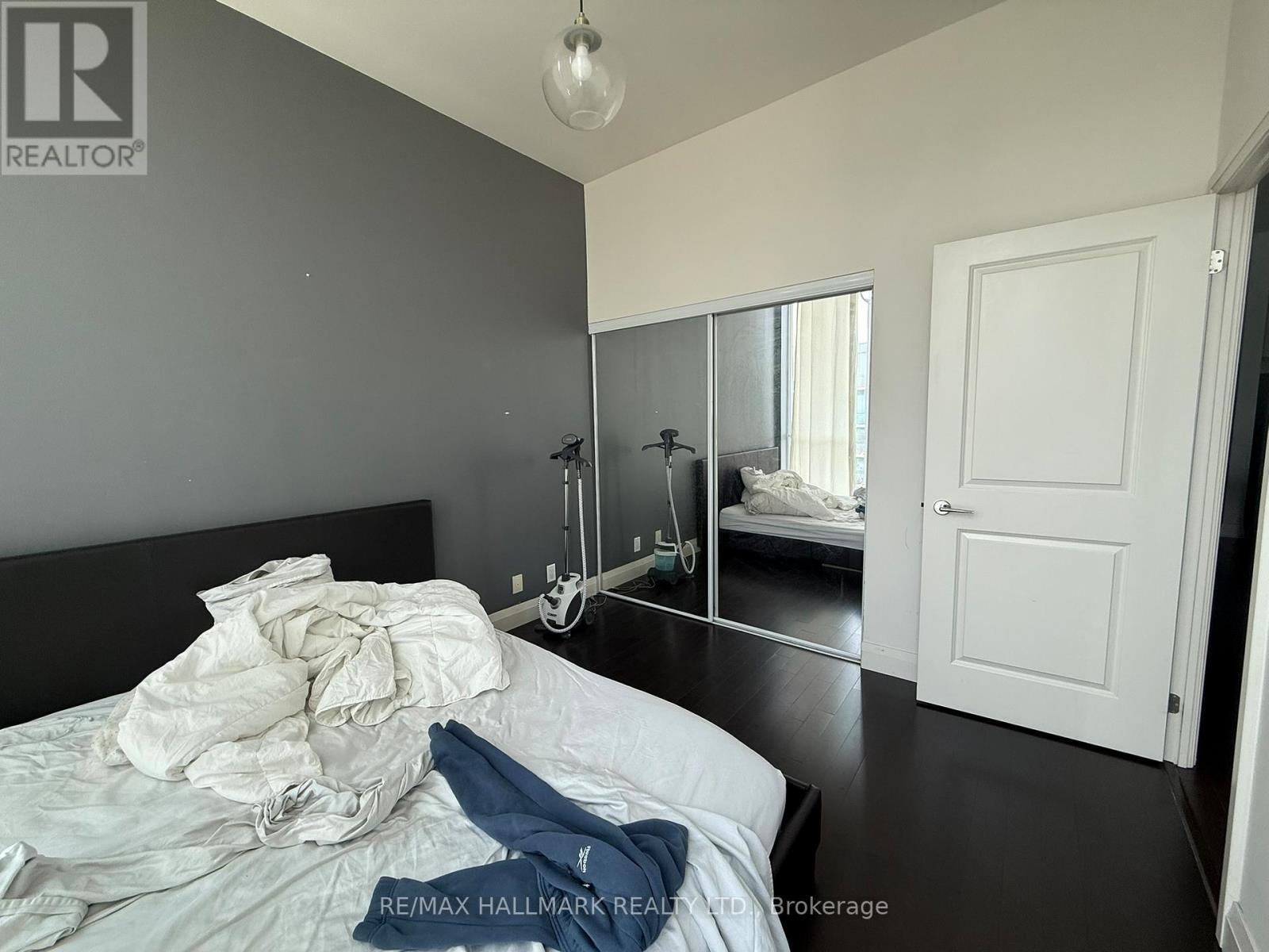 1211 - 1185 The Queensway Street, Toronto, ON - Indoor Photo Showing Bedroom
