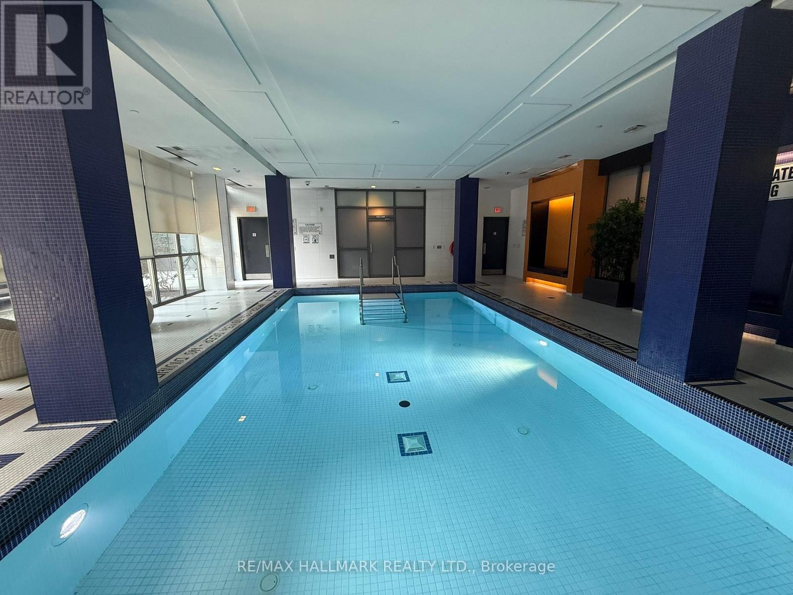 1211 - 1185 The Queensway Street, Toronto, ON - Indoor Photo Showing Other Room With In Ground Pool