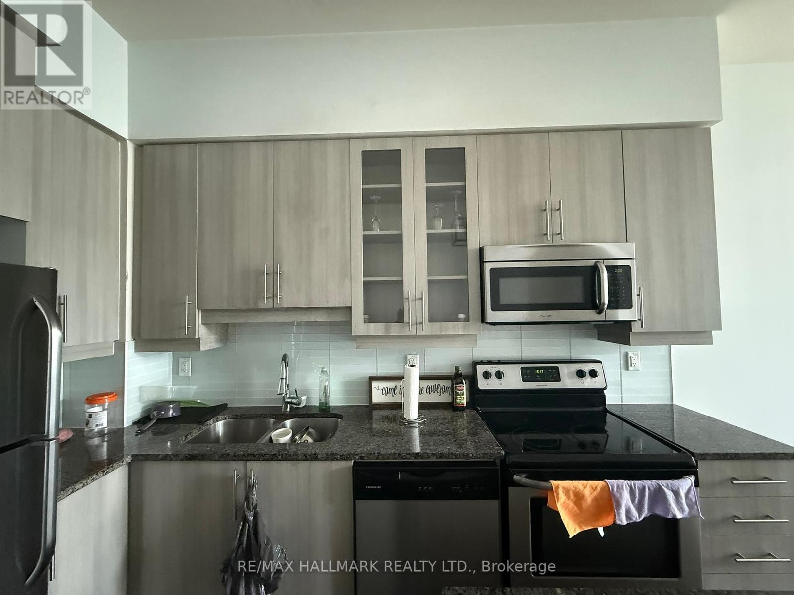 1211 - 1185 The Queensway Street, Toronto, ON - Indoor Photo Showing Kitchen With Double Sink