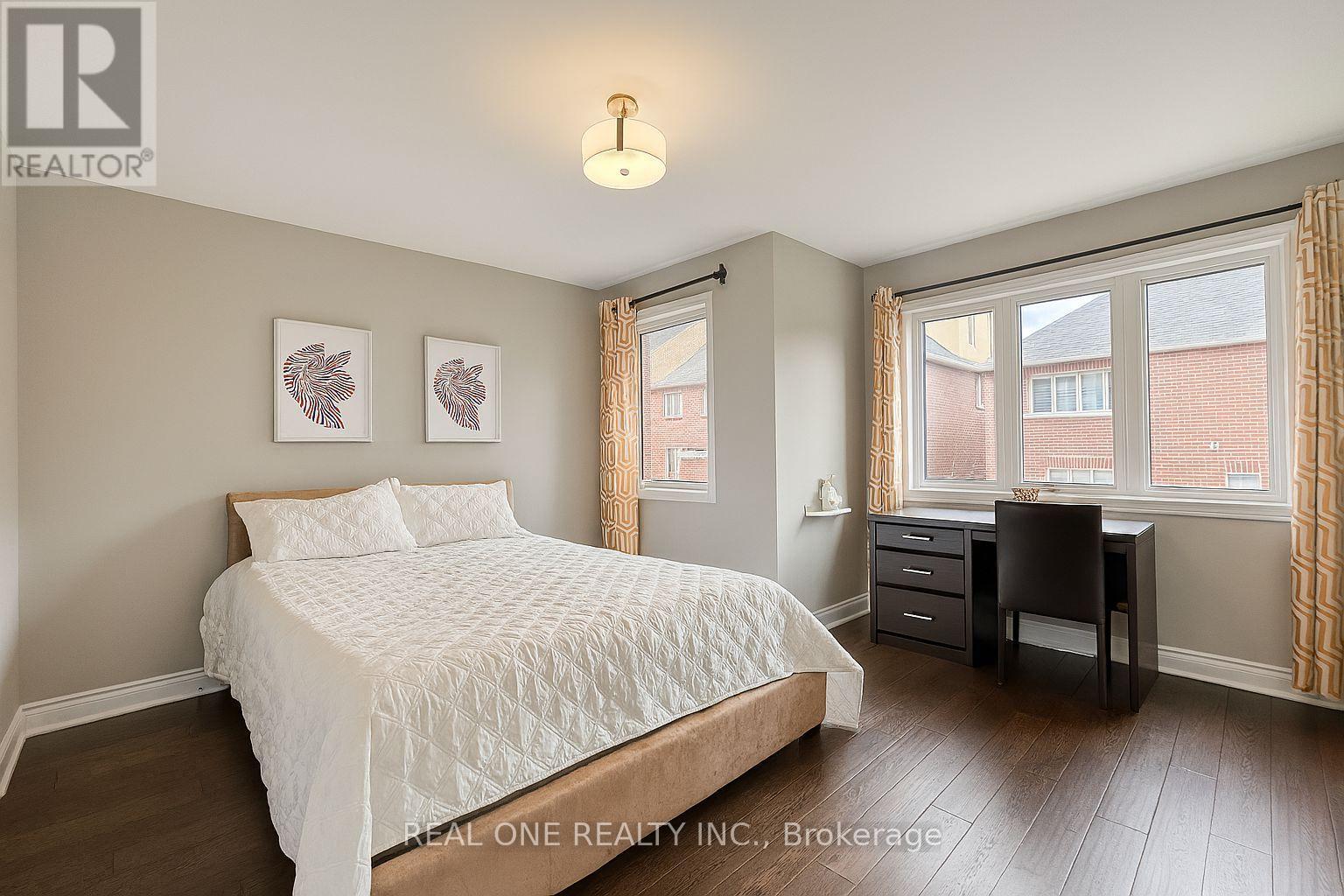 998 Wilbur Pipher Circle, Newmarket, ON - Indoor Photo Showing Bedroom