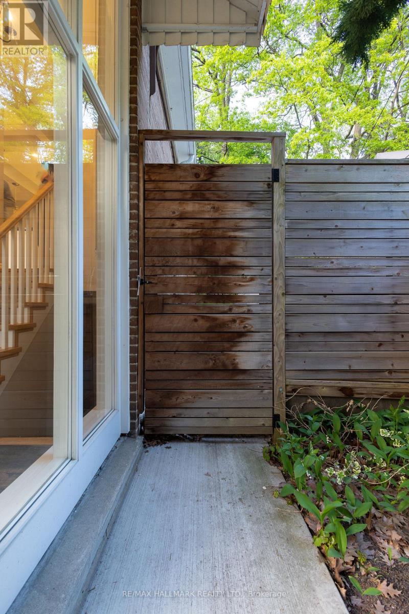 Lower - 96 Glen Davis Crescent, Toronto, ON - Outdoor With Exterior