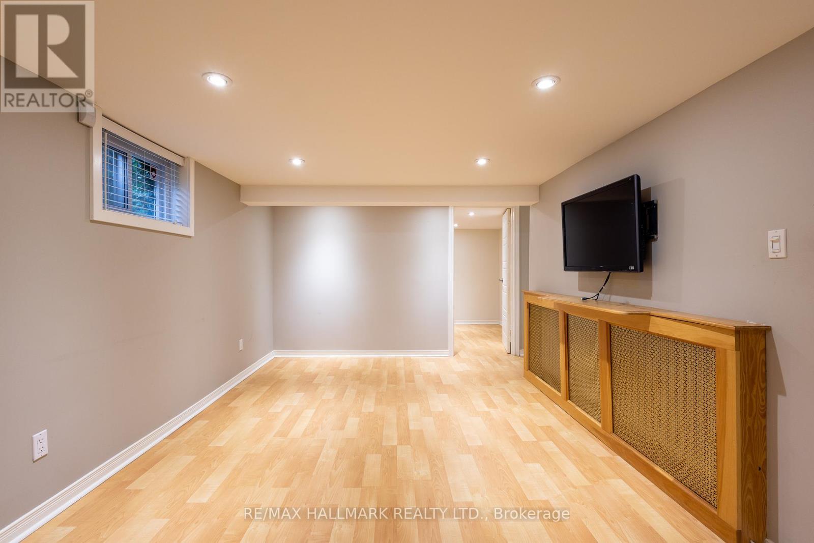 Lower - 96 Glen Davis Crescent, Toronto, ON - Indoor Photo Showing Other Room