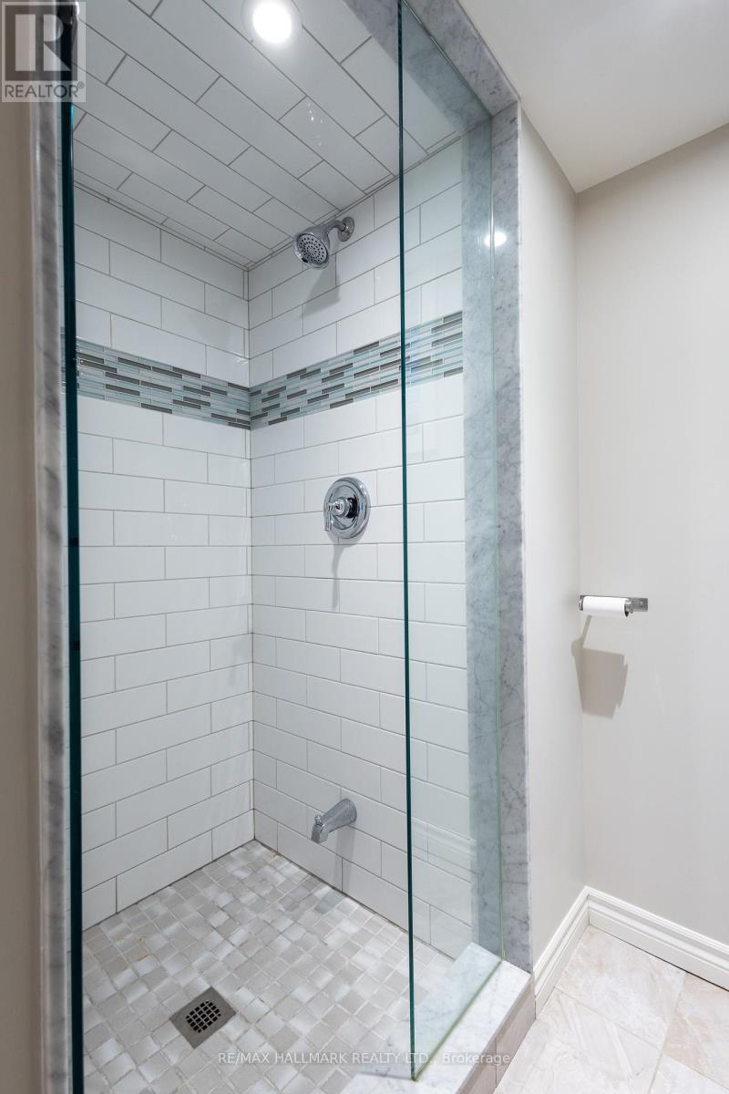 Lower - 96 Glen Davis Crescent, Toronto, ON - Indoor Photo Showing Bathroom