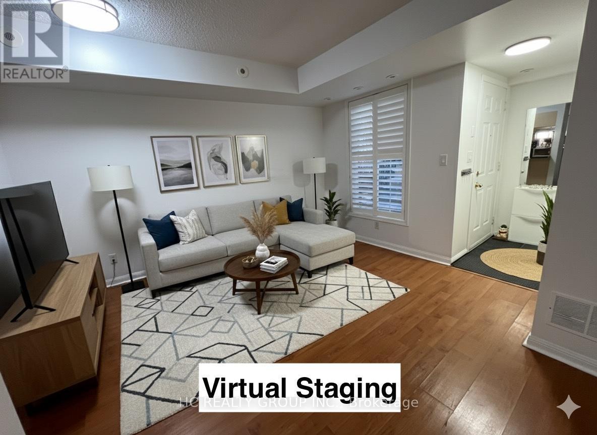530 - 3 Everson Drive, Toronto, ON - Indoor Photo Showing Living Room