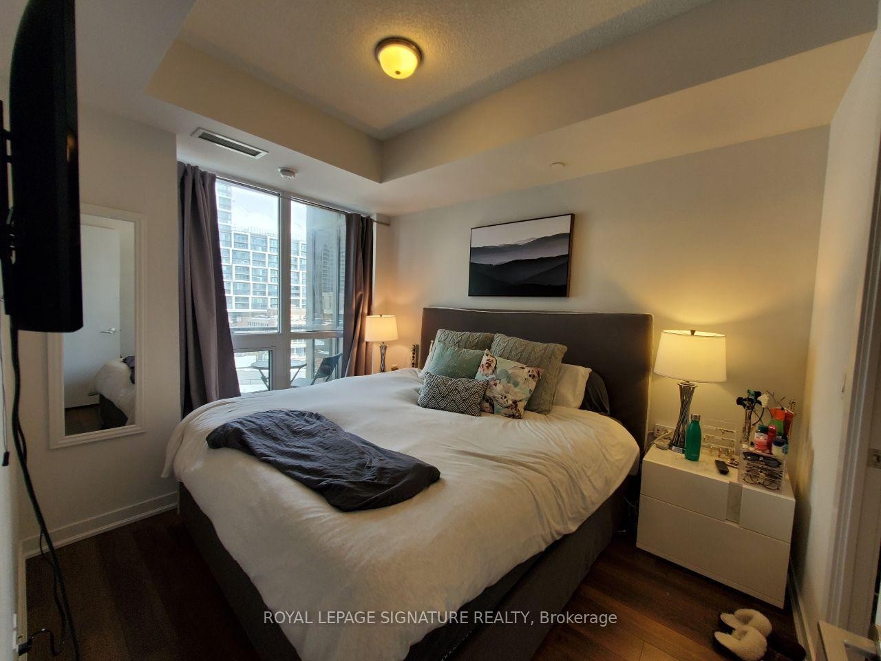 617-60 Berwick Avenue, Toronto, ON - Indoor Photo Showing Bedroom