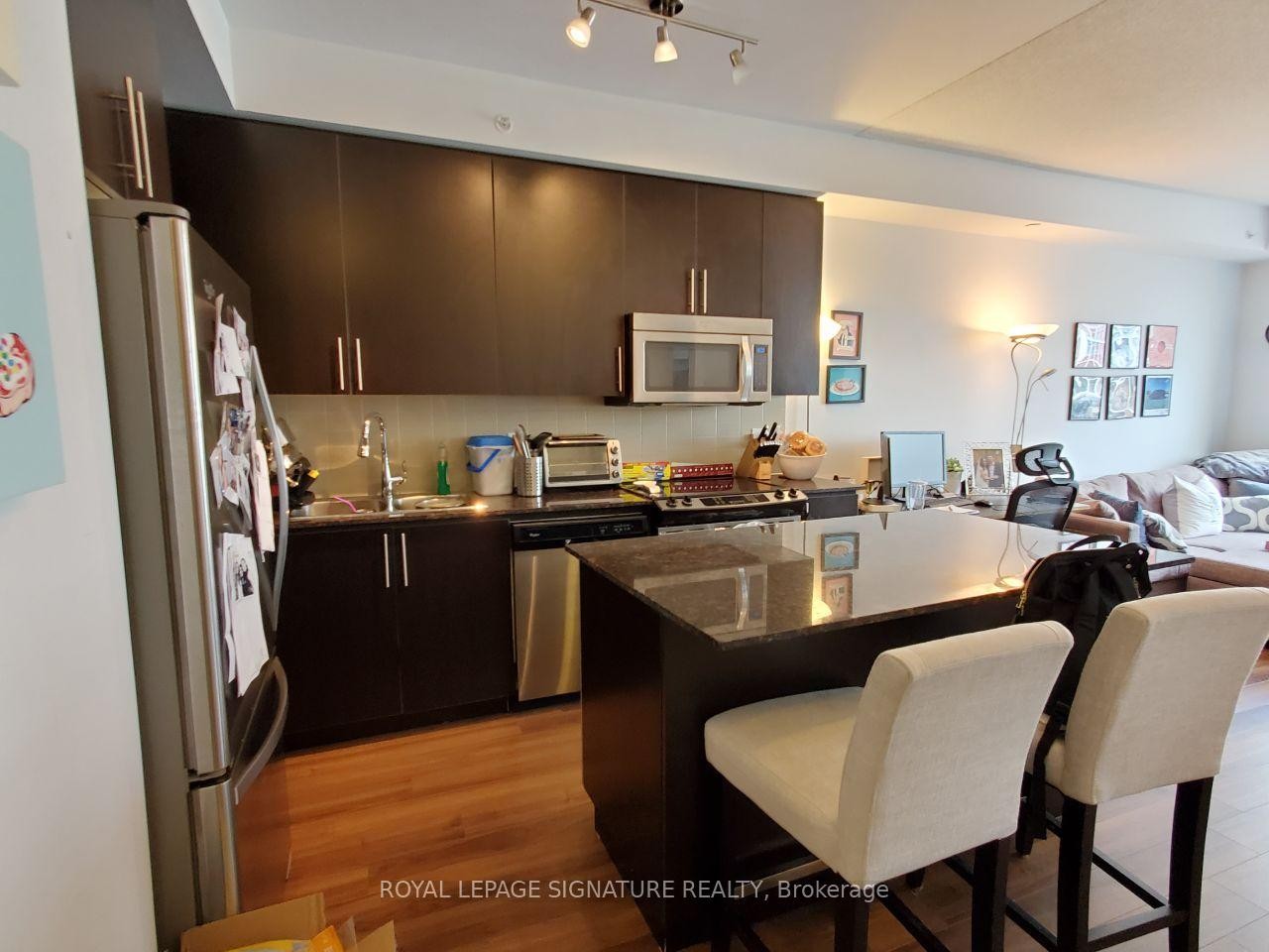 617-60 Berwick Avenue, Toronto, ON - Indoor Photo Showing Kitchen