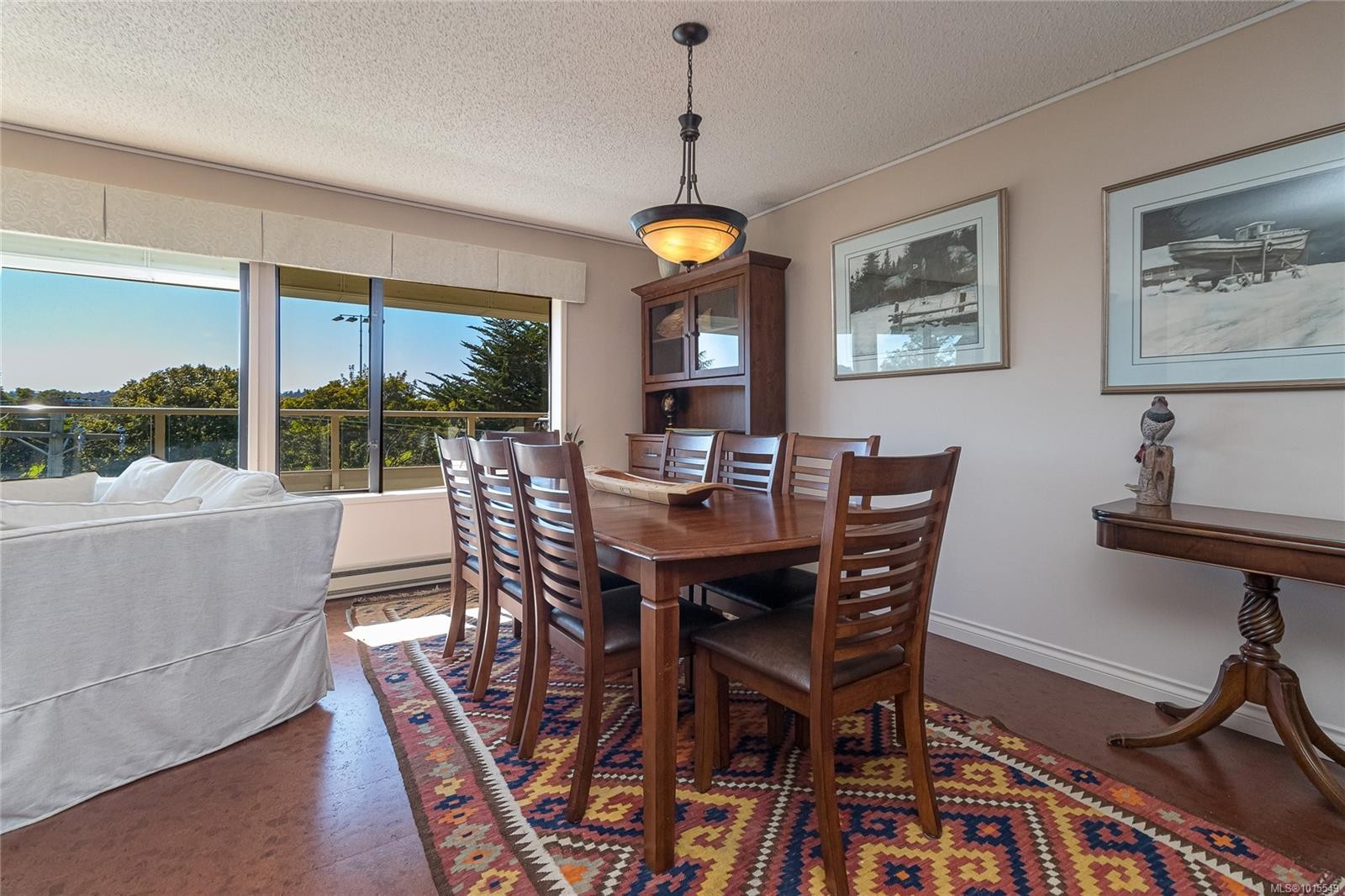503-1175 Newport Ave, Oak Bay, BC - Indoor Photo Showing Dining Room