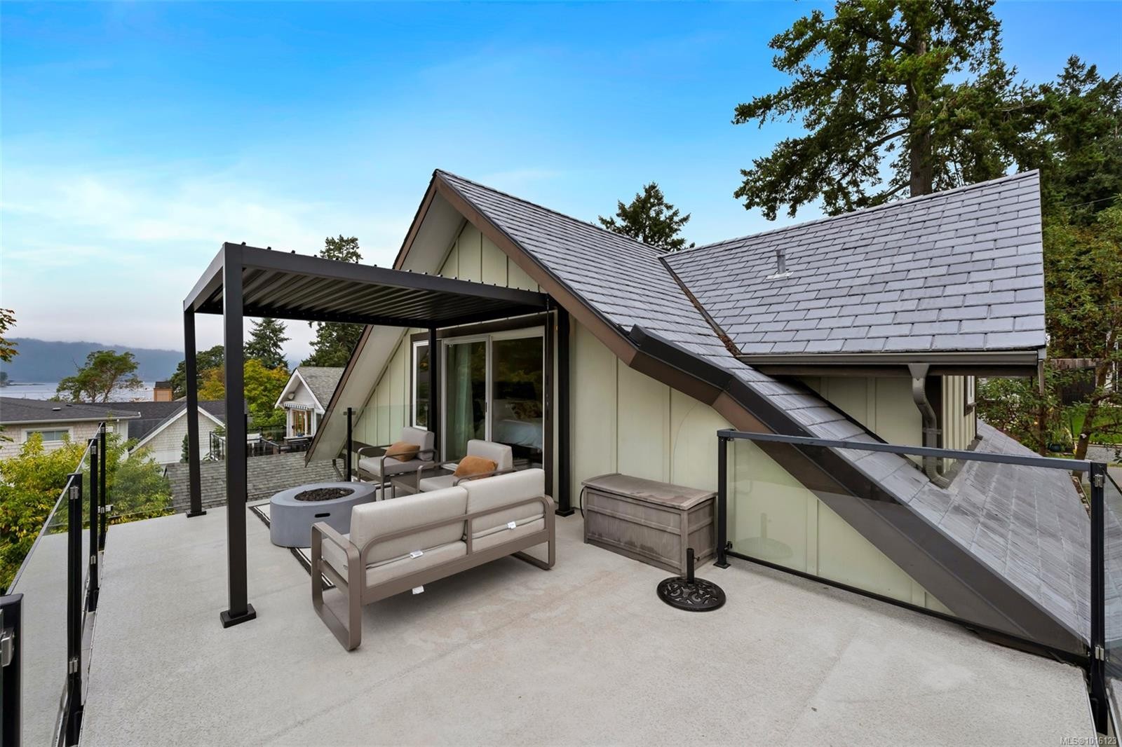 767 Harding Lane, Central Saanich, BC