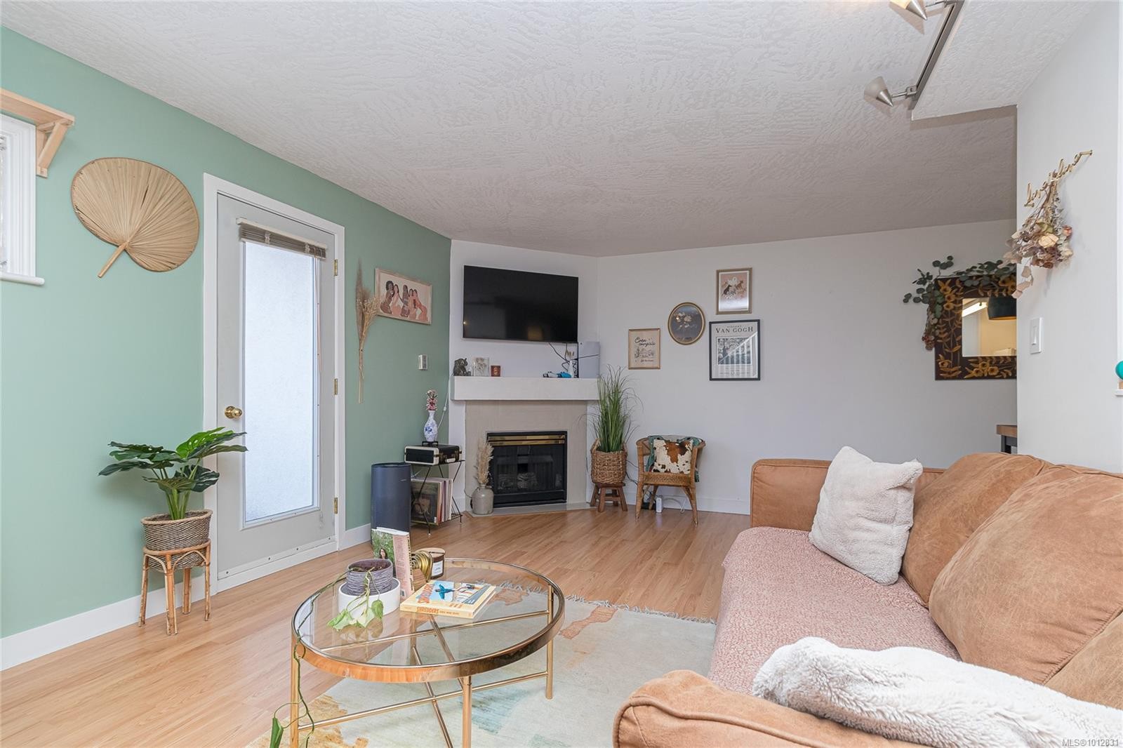 10-930 North Park St, Victoria, BC