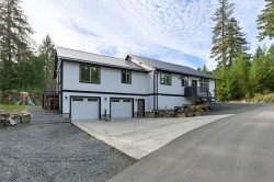 1141 Trailhead Lane Shawnigan Lake, BC V0R 2W3