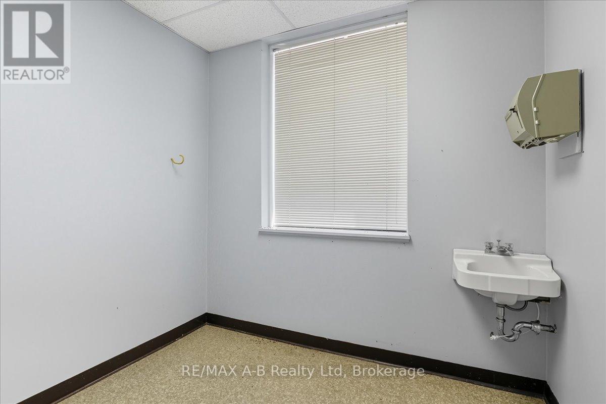 827 Erie Street, Stratford, ON