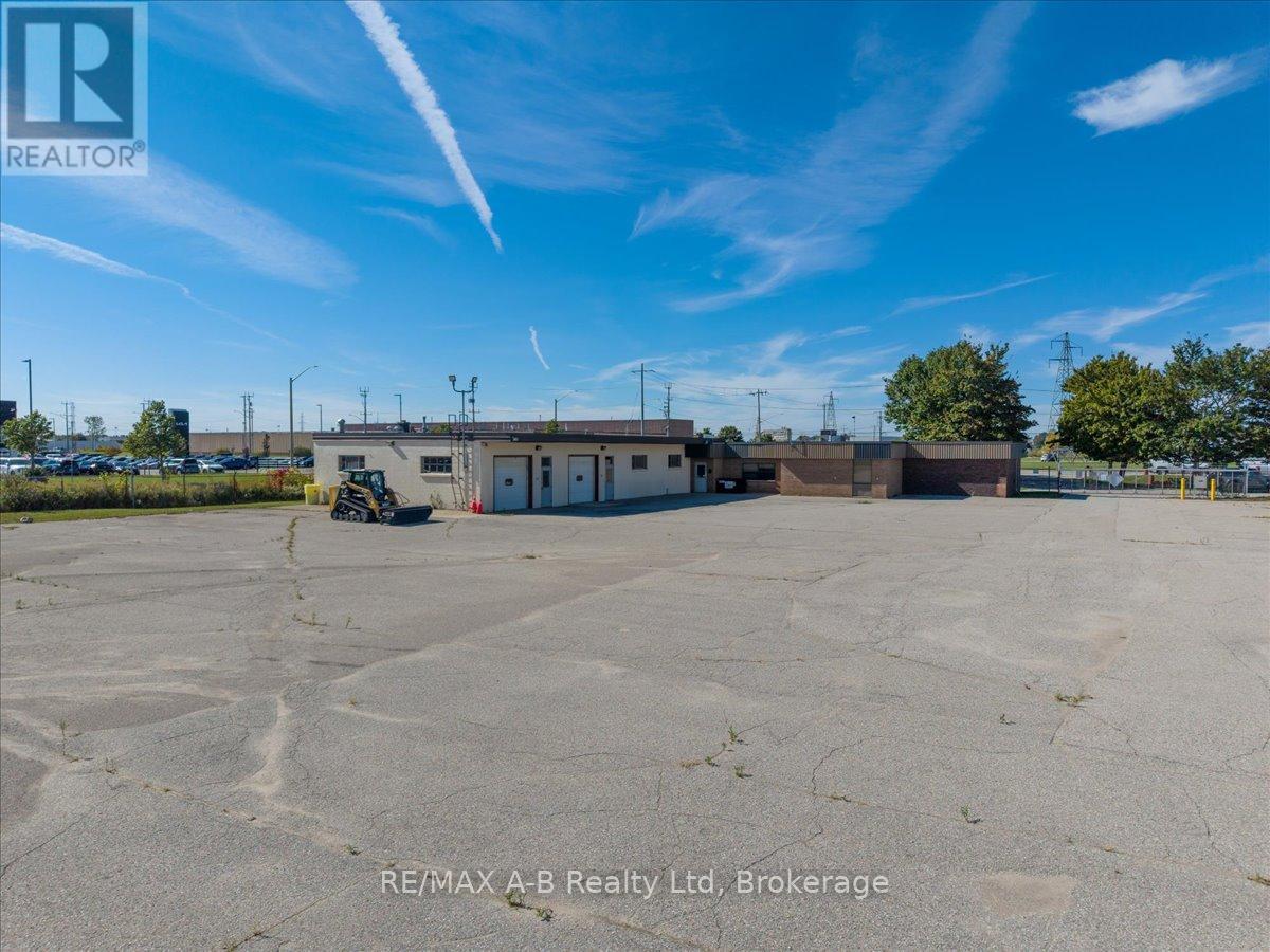 827 Erie Street, Stratford, ON