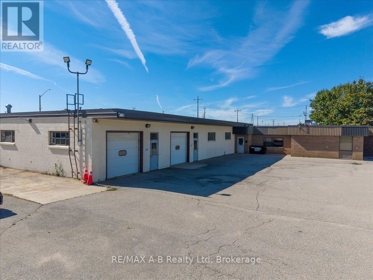 827 Erie Street, Stratford, ON