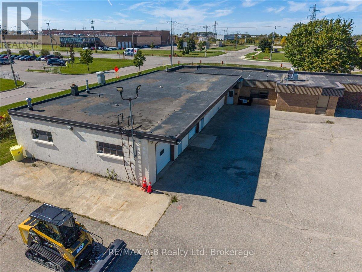 827 Erie Street, Stratford, ON