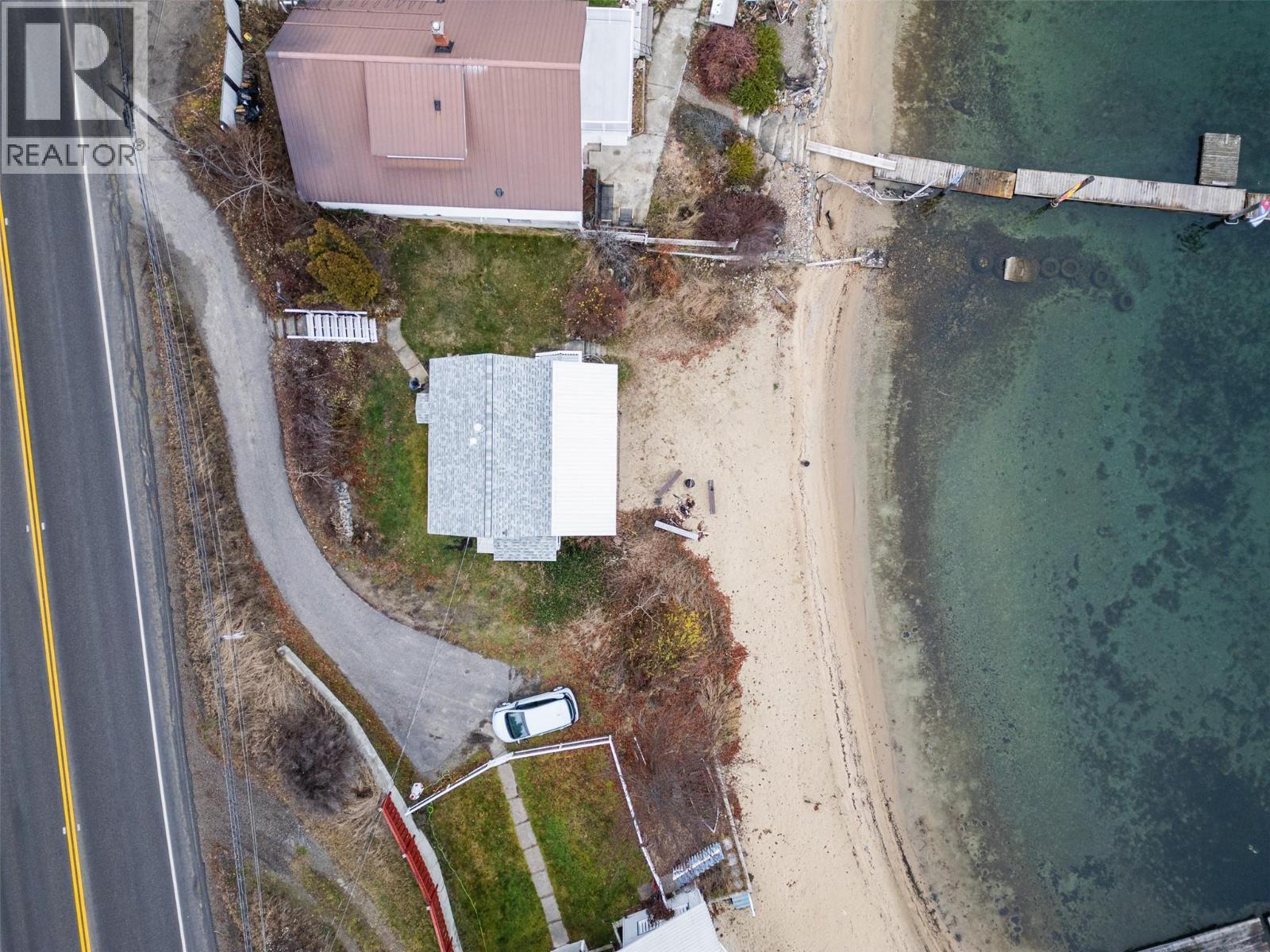 3230 3A Highway, Nelson, BC - Outdoor