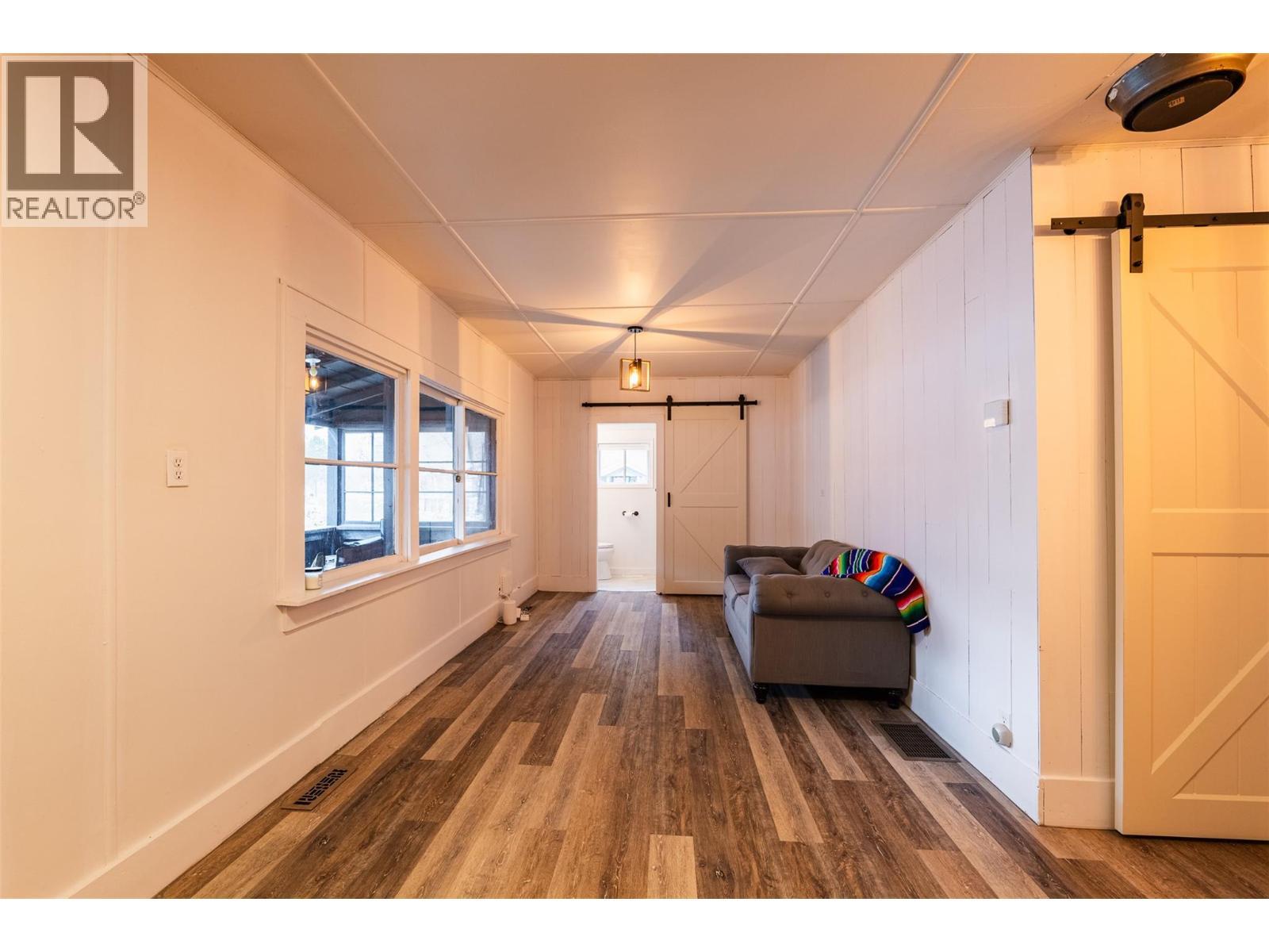 3230 3A Highway, Nelson, BC - Indoor Photo Showing Other Room