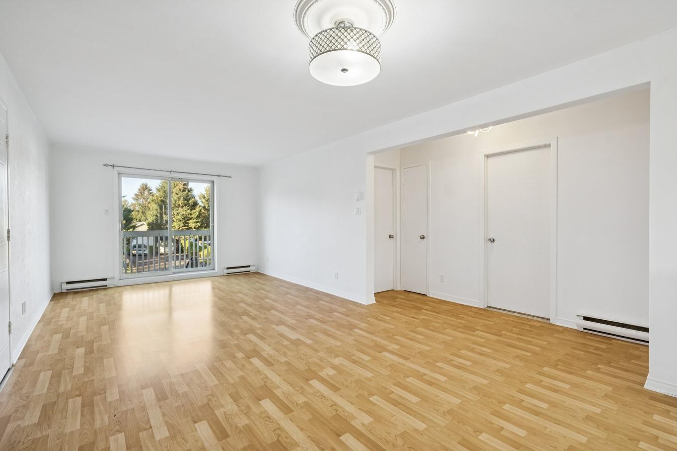 Overall view - 3-180 37E Avenue, Saint-Zotique, QC - Indoor