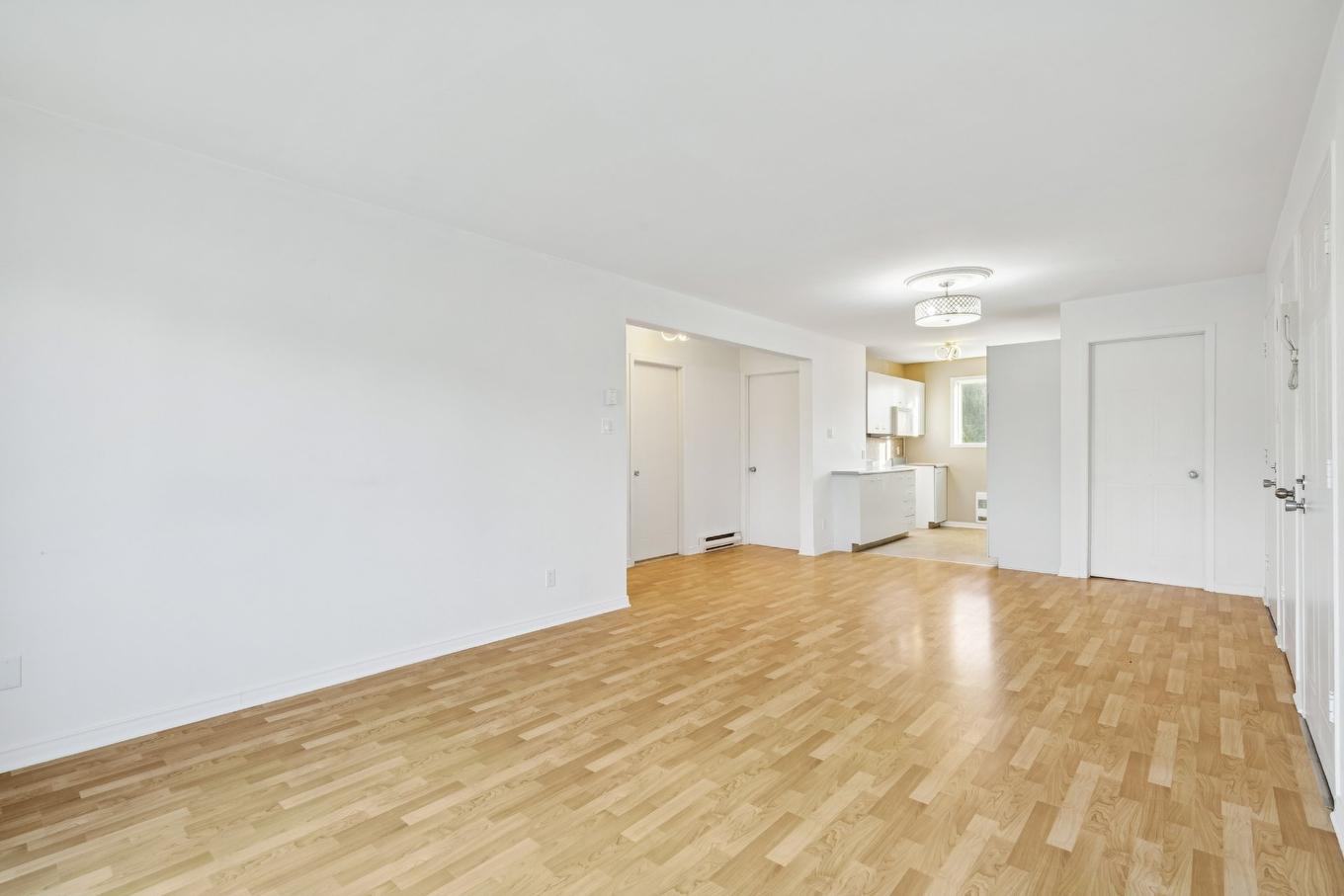 Overall view - 3-180 37E Avenue, Saint-Zotique, QC - Indoor