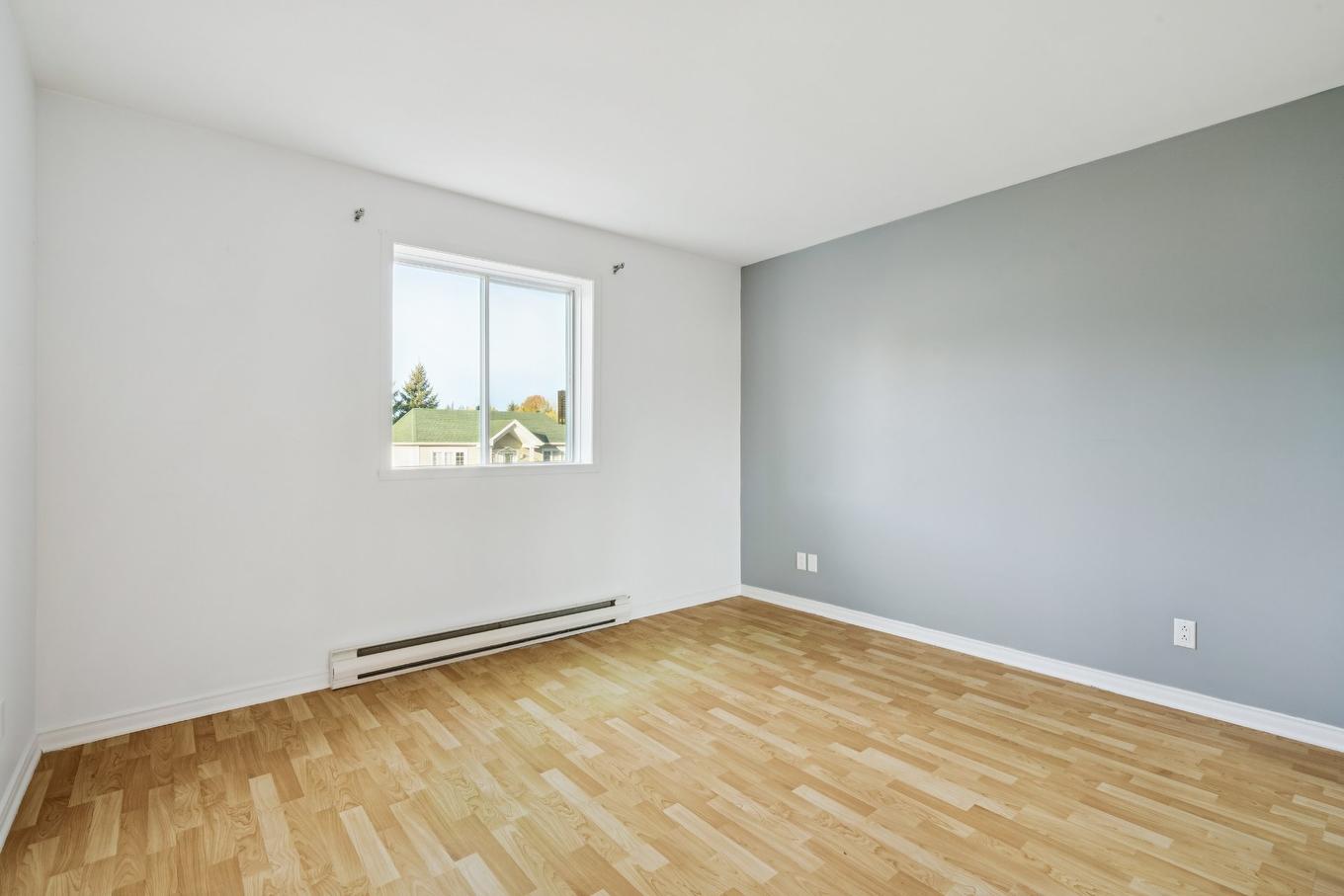 Bedroom - 3-180 37E Avenue, Saint-Zotique, QC - Indoor Photo Showing Other Room